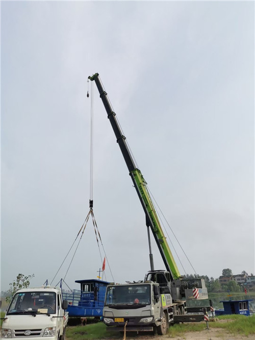 廉江市桥梁建设吊装案例